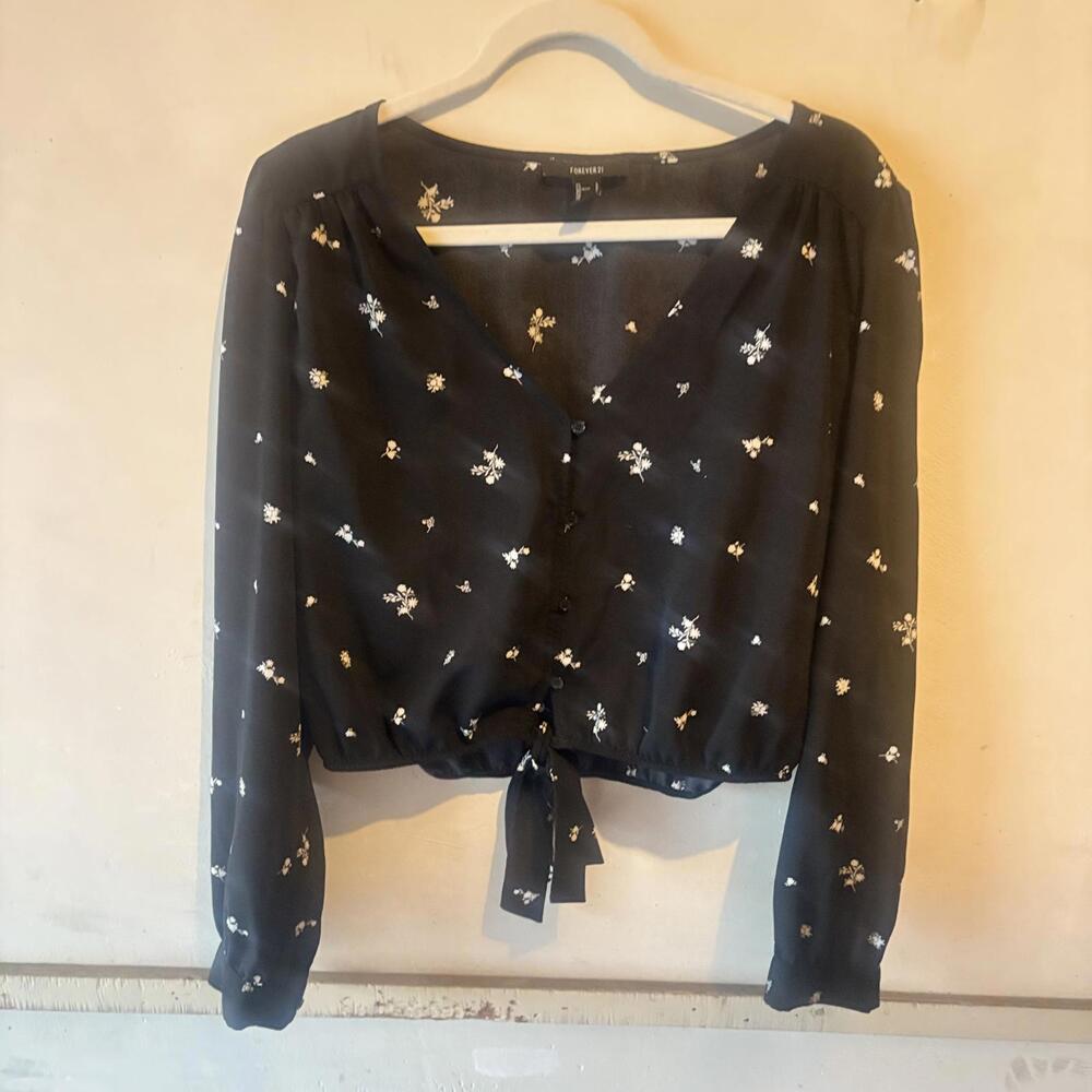 Forever 21 Black Floral Tie-Front Blouse